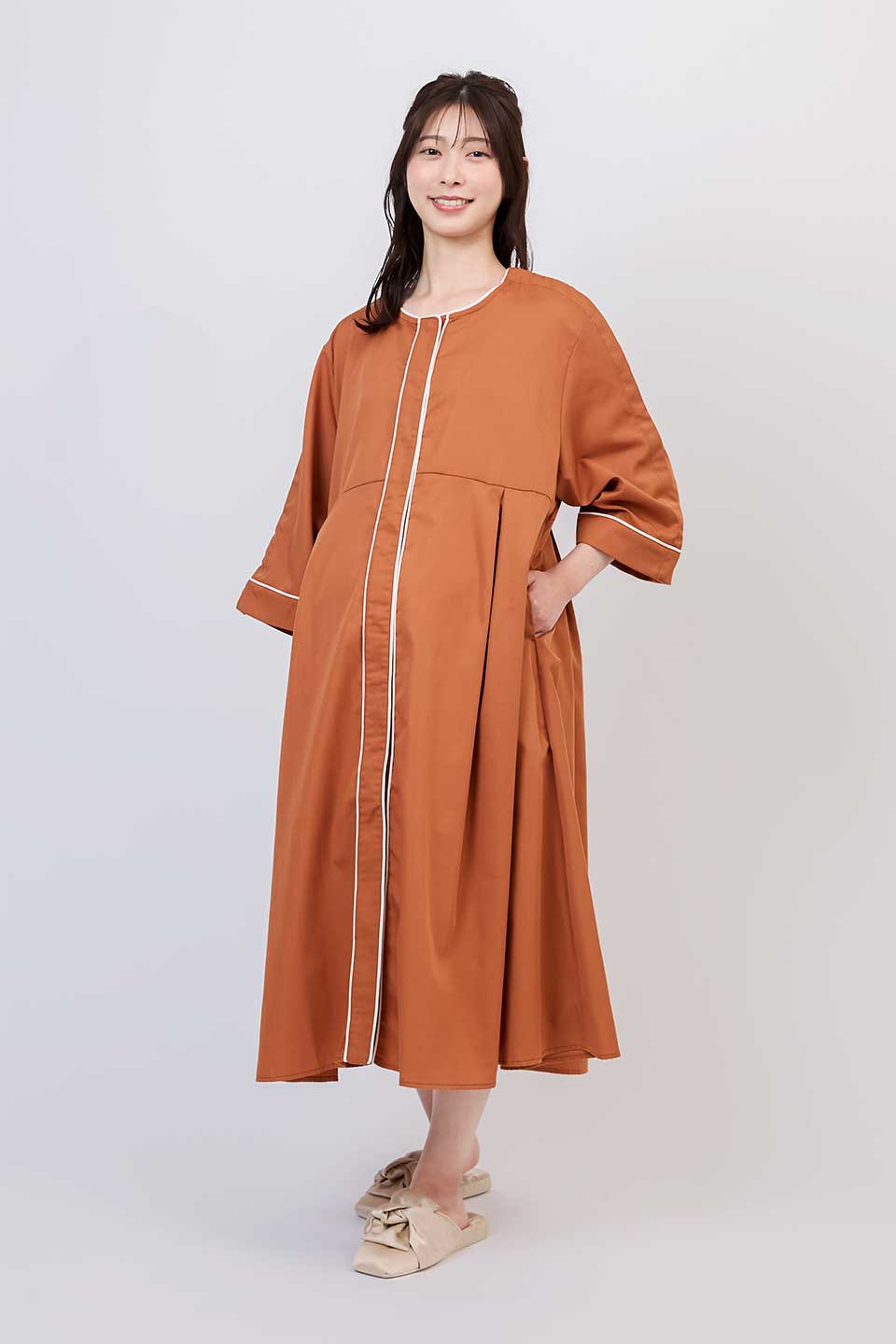 【B02】タックプリーツ分娩着