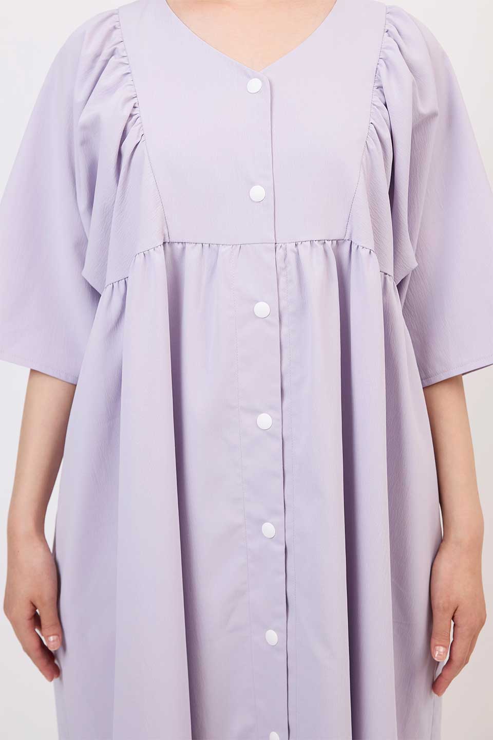 【P05】Vネックギャザー院内着