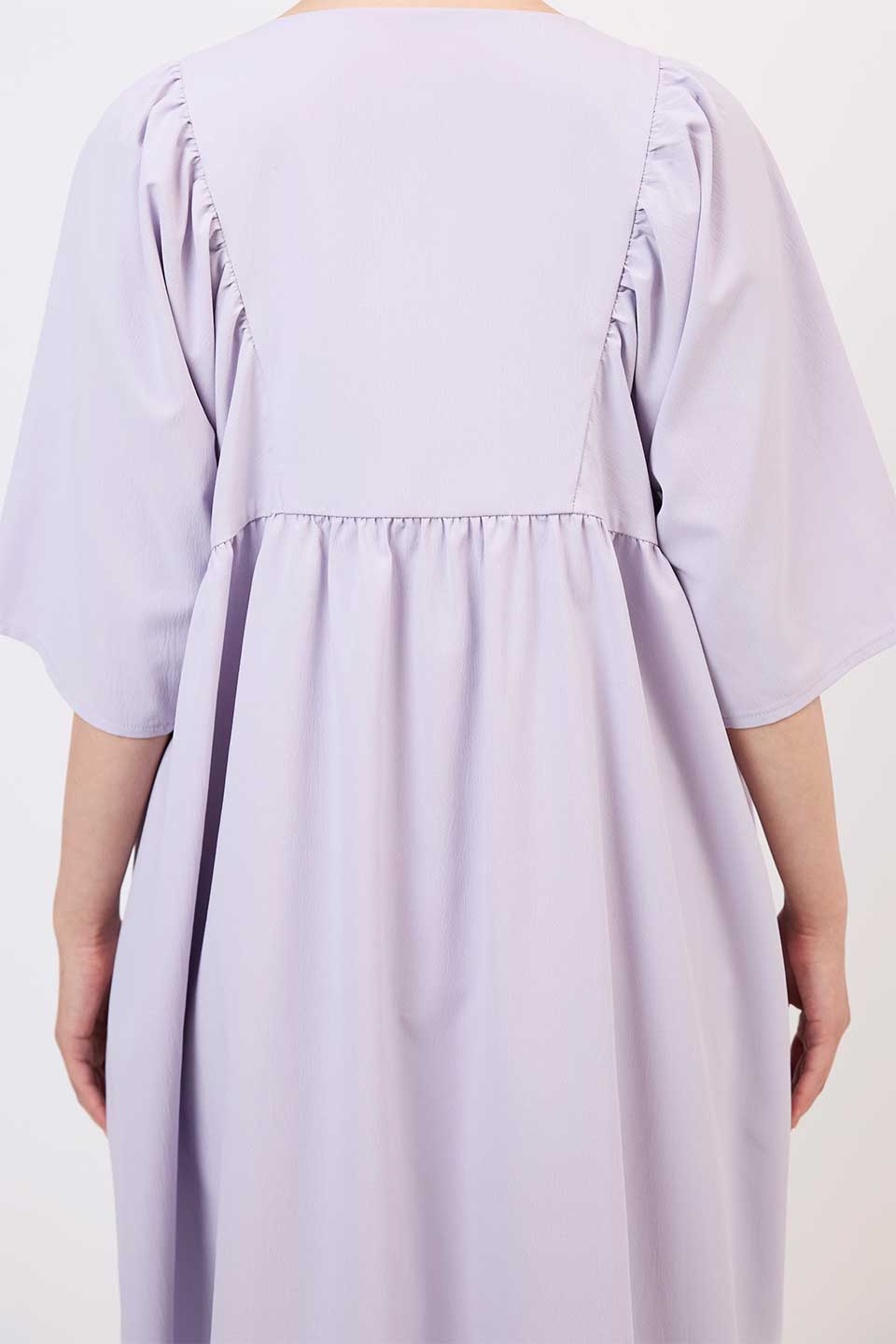 【P05】Vネックギャザー院内着